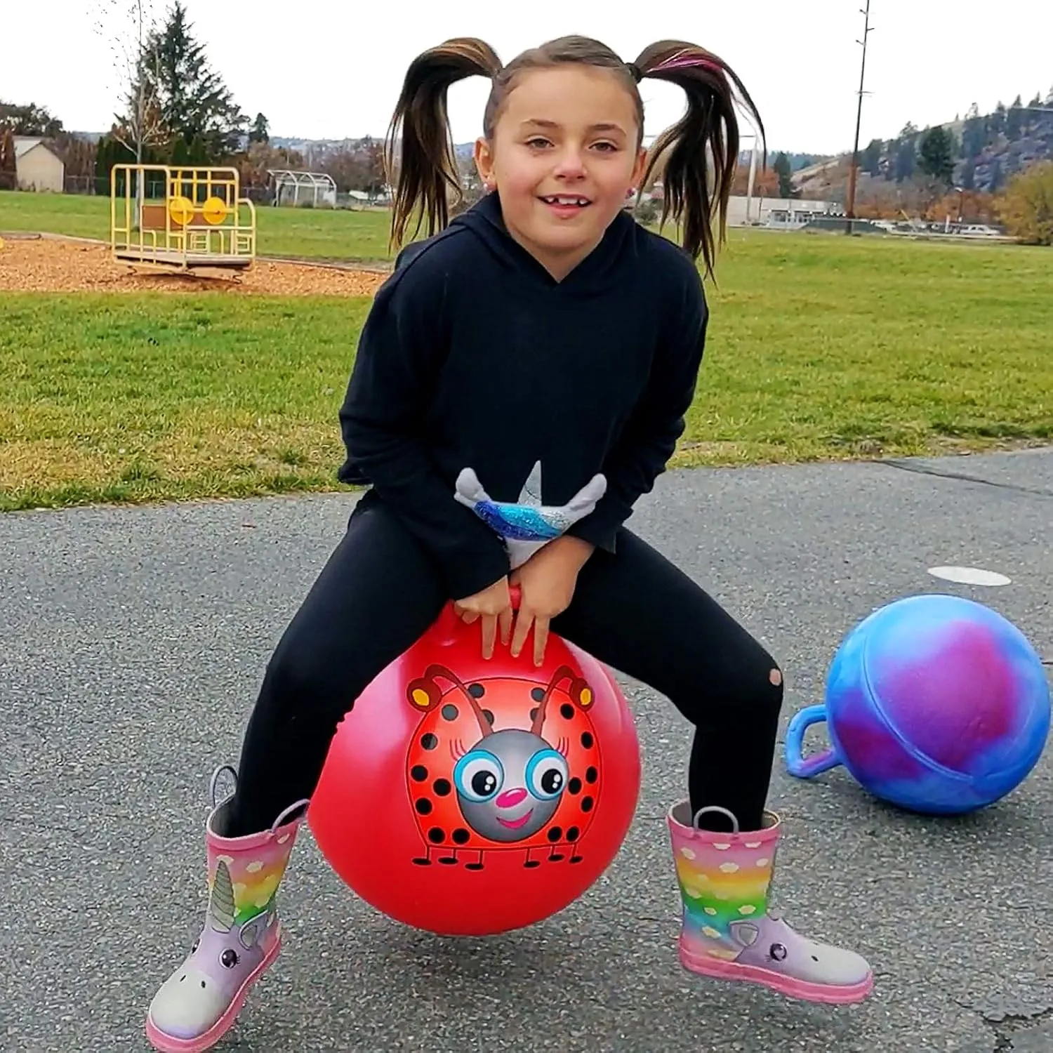 18in/45cm Diameter for Age 3-7, Kangaroo Bouncer, Space necessitate creek outbreak responsible Hopper Ball with Handle for Children, Printed Design (Ladybug) AppleRound Hippity Hoppity Hopball with Ball Pump, 
