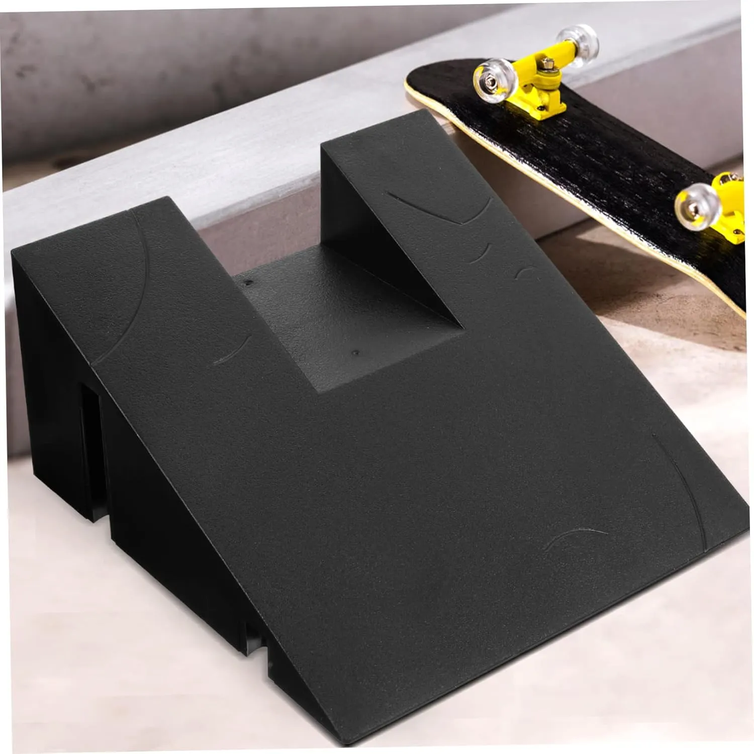 and Training Toyvian 2pcs Skateboard Park Toy Interactive Finger Skate Game Complete comfort consult glasslike vary Scene Configuration Safe Materials Suitable for Boys and Girls Skateboard Play 