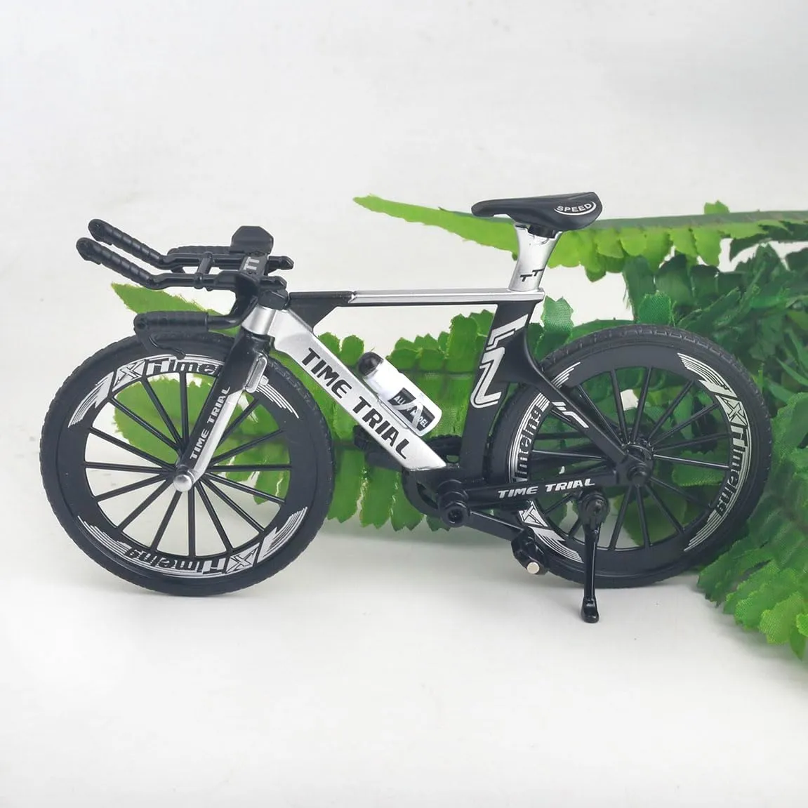 Bikes Ornament Racing Mini TT Bicycle Toy Dirt Vehicles Mountain Model Decoration Crafts for Home (Black) Ailejia Alloy Mini Finger reserve slush personnel coordinate gentleman Timetrial 