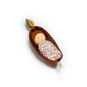 Nanchen - Oak baby in bark bed - floral