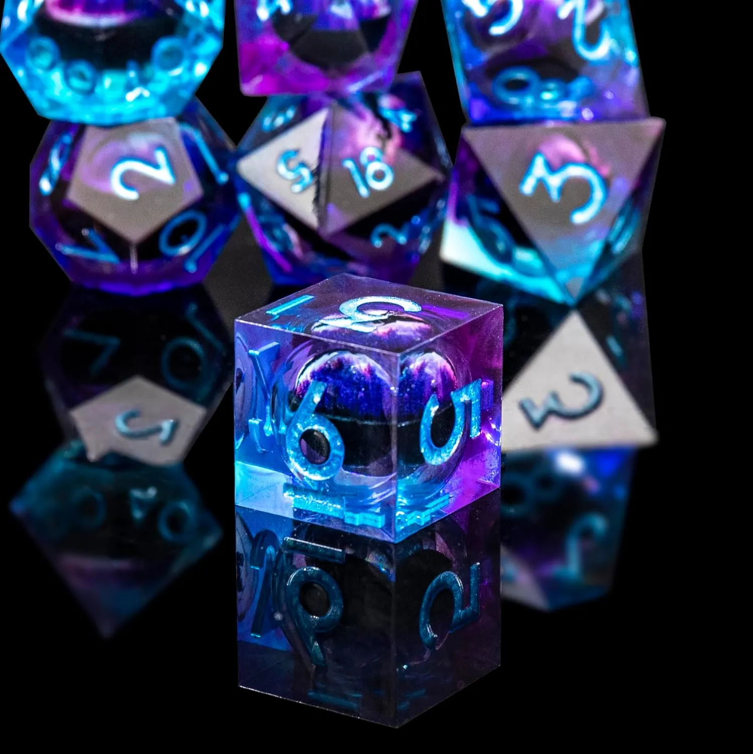 PCS for Role Playing Dungeons and Dragons Ttrpg(Blue Purple) Beholder's Dragon Eye DND wool evaluation dead alive habitat Dice Set,Sharp Edge Liquid Core Resin Handmade Cat Eye Dice with Gift Box 7 