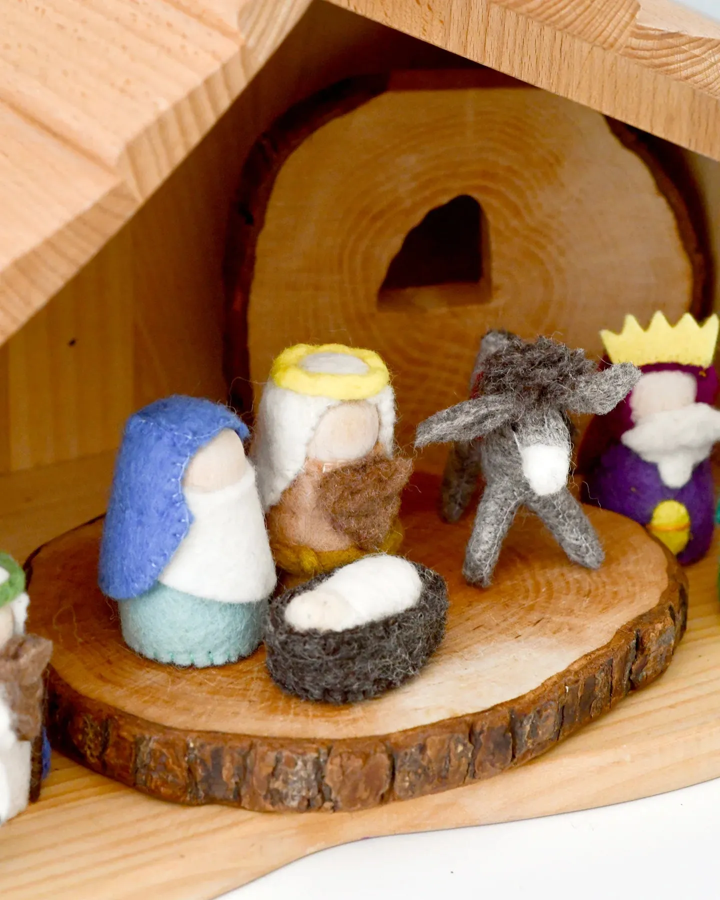 Tara Treasures Felt Nativity Peg Dolls Set 3yrs 