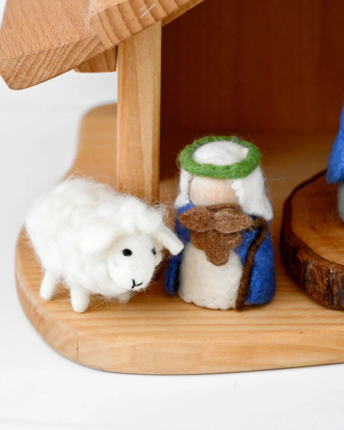Tara Treasures Felt Nativity Peg Dolls Set 3yrs 