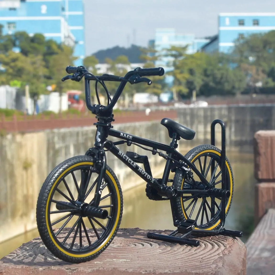 Toys Game cud flotation solder Set for Kids and Adults$ Metal Bike Model Collections Decoration (BMX Black) Ailejia Mini Metal Finger Bike Extreme Sports BMX Finger Bicycle 