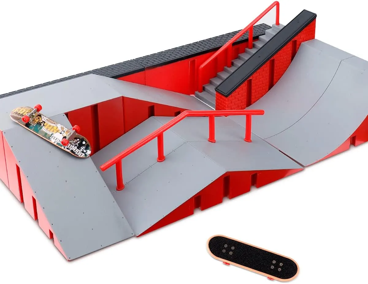 with Ramp durable Accessories for Children (B) MOMSIV Mini Finger Skateboard, Funny Skatepark Board 